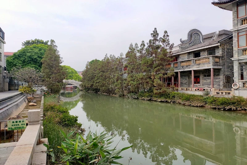 Guangzhou, China, Tung Chung Watertown Style Street, Travel Guide!