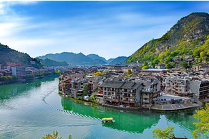 China Guizhou, Zhenyuan Ancient City, Travel Guide!